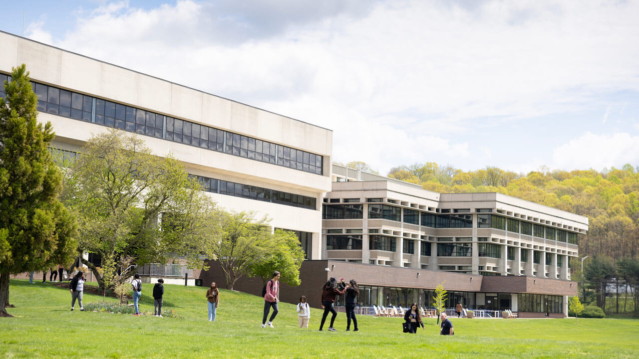 Quinnipiac University Advancing Diversity in Science